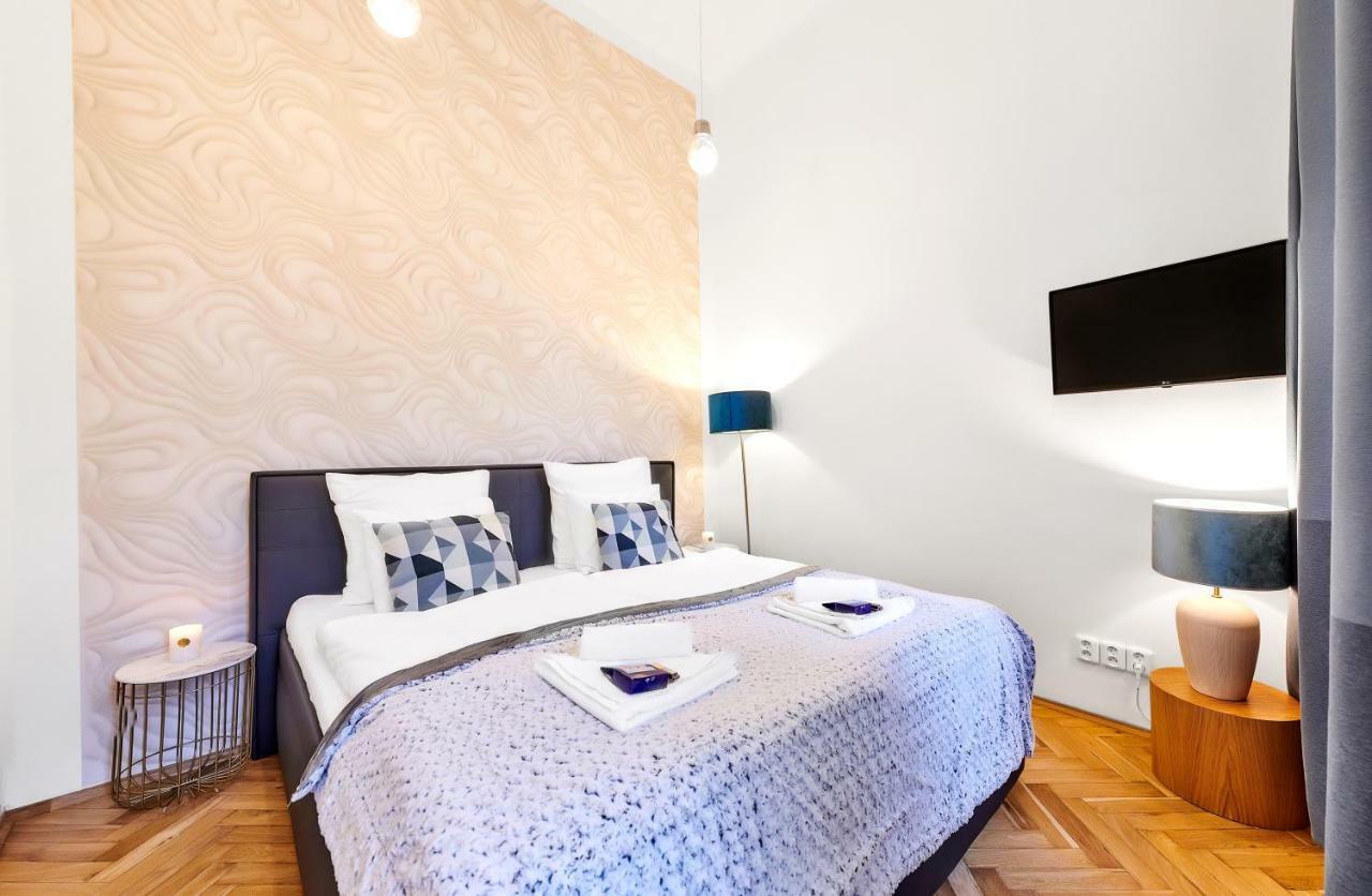 Royal Route Lesser Town Apartment *